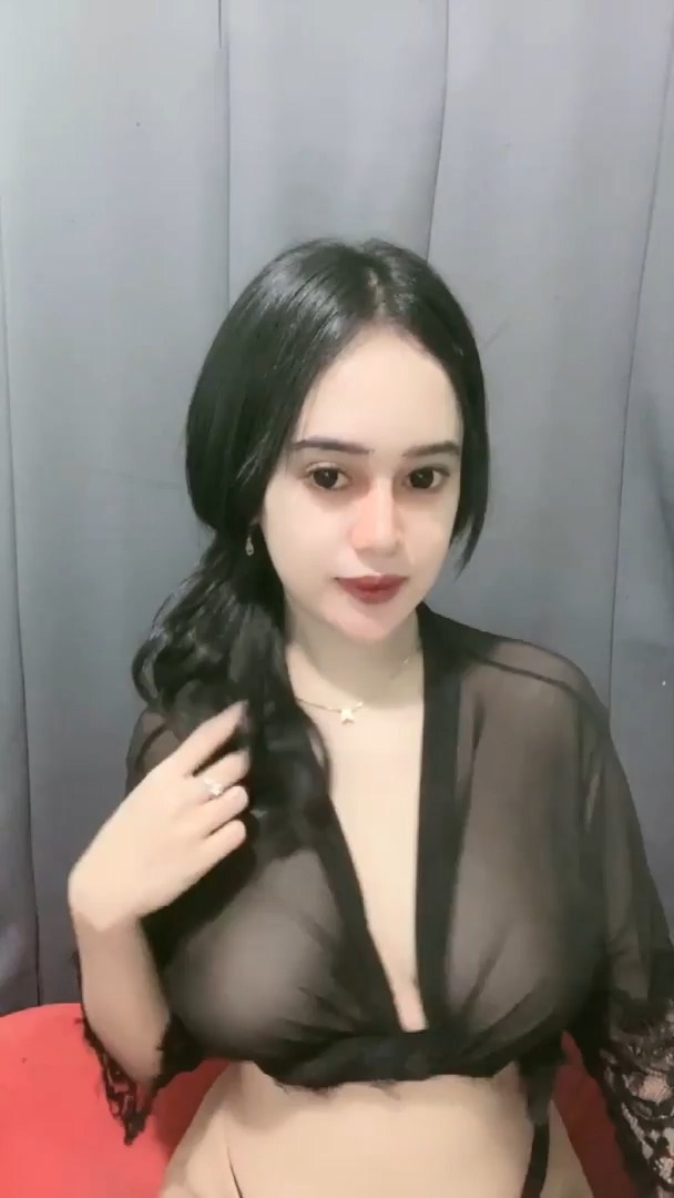 Arum Toge Hot Baju Hitam Transparan