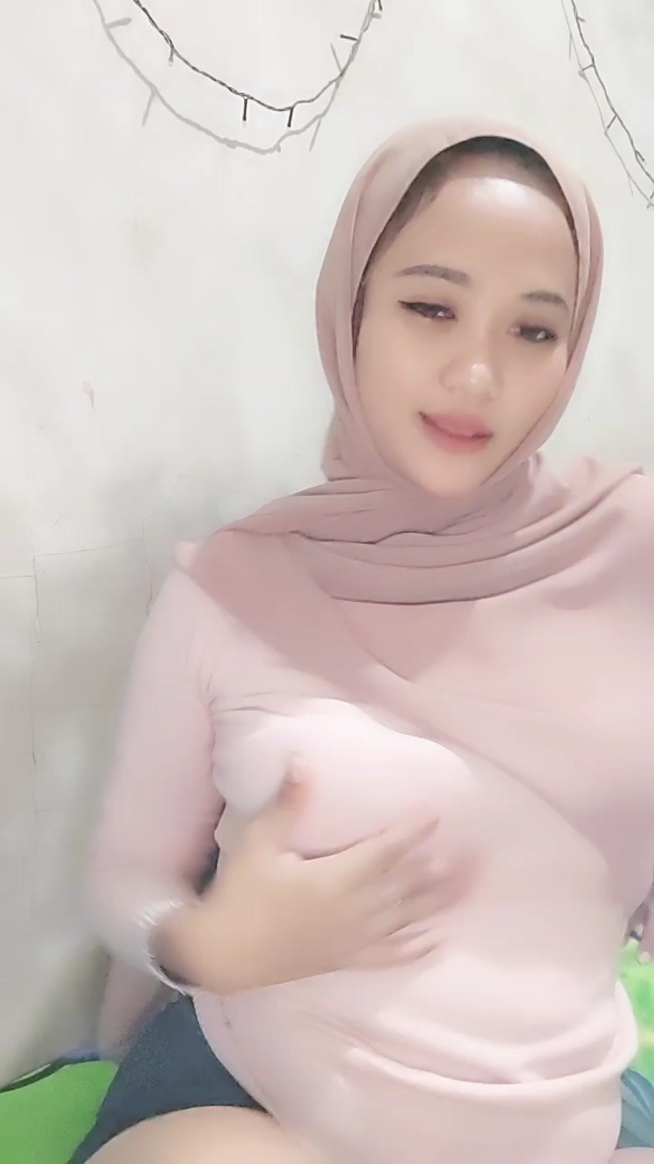 Senyum Manis Vaseline Hijab Cantik Barbar